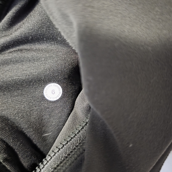 Lululemon Athletica Hooded Army Green Define Jacket Size 6 - Picture 6 of 12